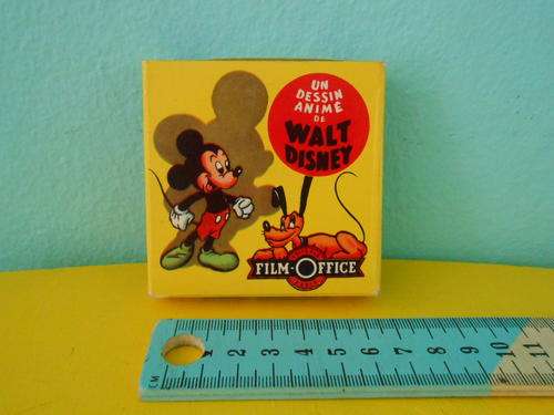 END OF SUMMER SALE!!!! Vintage Walt Disney 8mm movie box: Pluto the cheat